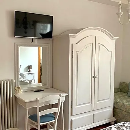 Bed & Breakfast Pietrachiara 3*